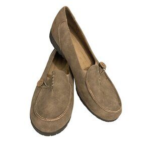 White Mountain Women's size 9 Brown Faux Suede Slip-On loafer Shoes